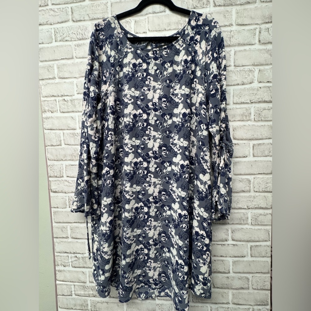 Mossino Floral Long Sleeve Dress sz 2X blues/pale pink.